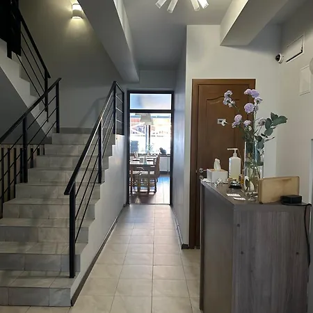 Dolyna Gir Hotel