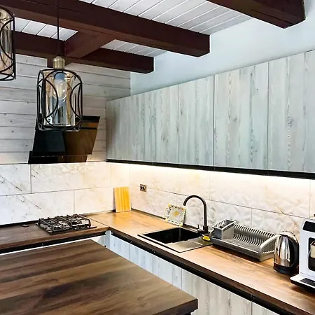 у василини та романа Guest house