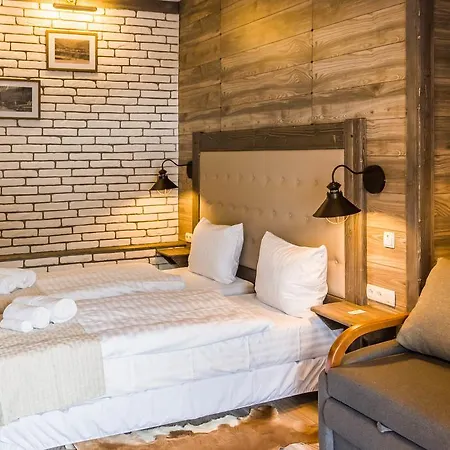 Crepdechine Hotel 2*