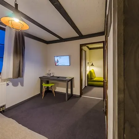 Crepdechine Hotel