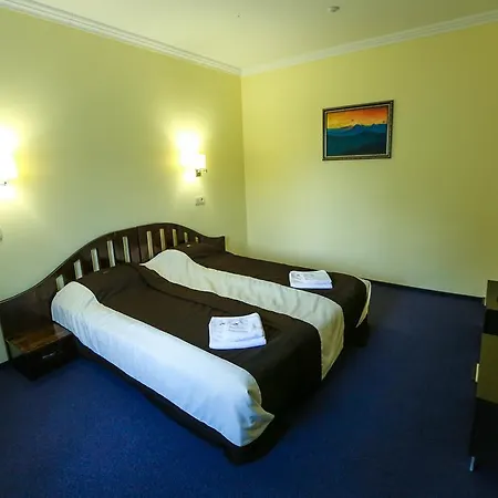 Hotel Home Hotel 3*