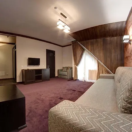 Hotel Karpatski &