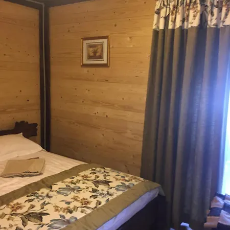 Shepit Karpat Chalet
