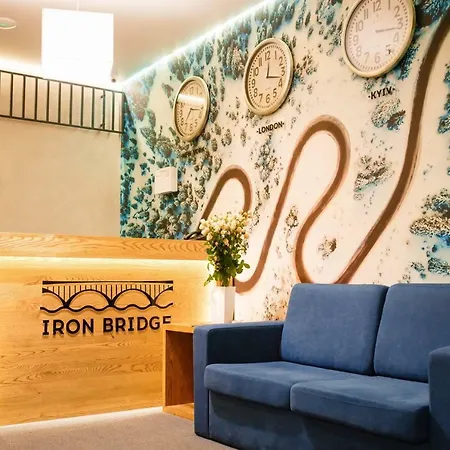 Hotel Iron Bridge