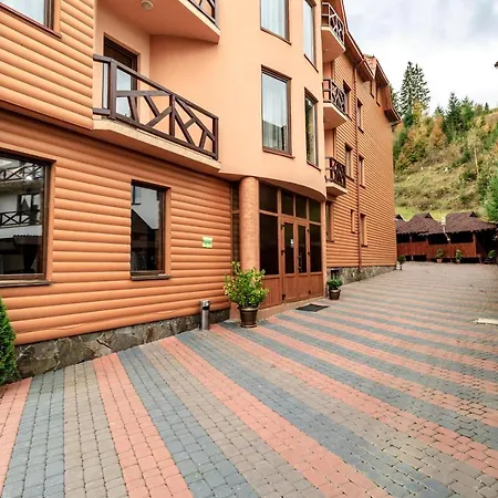 Hotel Morishka & *