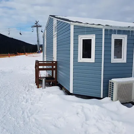 Тіні-Хауз Campsite *