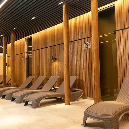 Hvoya & Hotel 3*