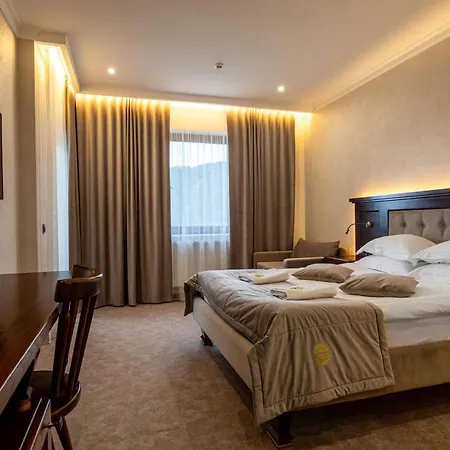 Marion & - Renovation - Rooms, Area, Swimming Pool, Reception, Restaurant, Lounge Bar, Hookah Bar, Children's Room, Parking, And Breakfast Included In The Price 4* Bukoveľ