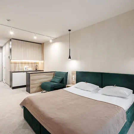 Hvoya & Hotel Bukowel
