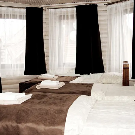 Hotel Morishka & *