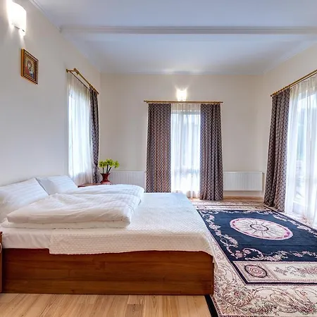 Hotel Torba *