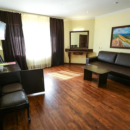 Home Hotel Hotel 3*