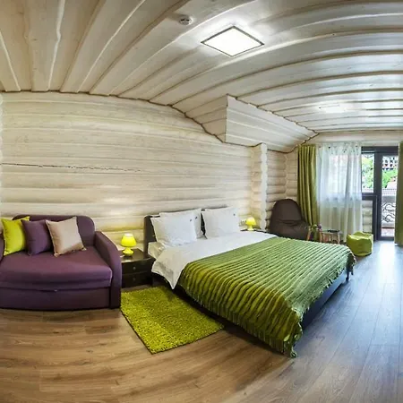 Whiteberry Hotel